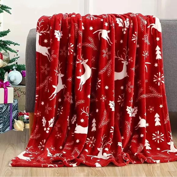 Red Reindeer Holiday Themed Throw - Picture 1 of 4